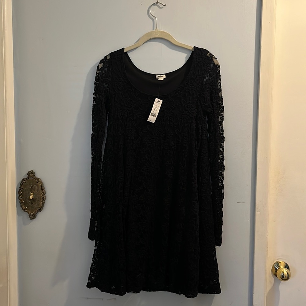 NWT Long sleeve lace swing dress